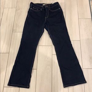 Dark blue Levi’s 315 shaping bootcut size 29
